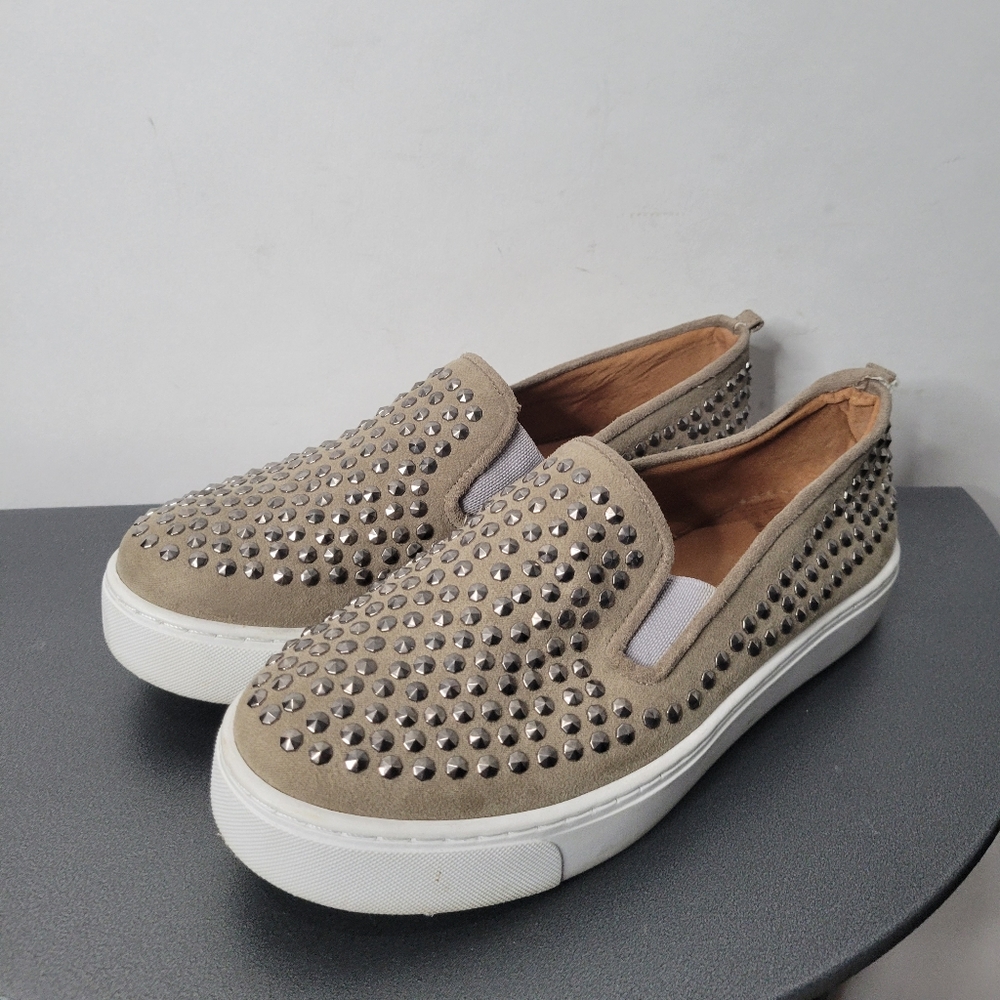 Santa Lolla Riveted Studded Slip On Sneakers Size 7b